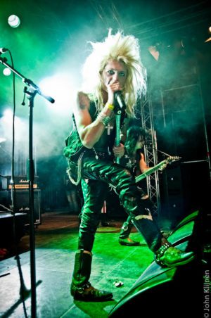 Kissin Dynamite tijdens ParkCity Live, Park Bekkerveld, 23 juni 2012