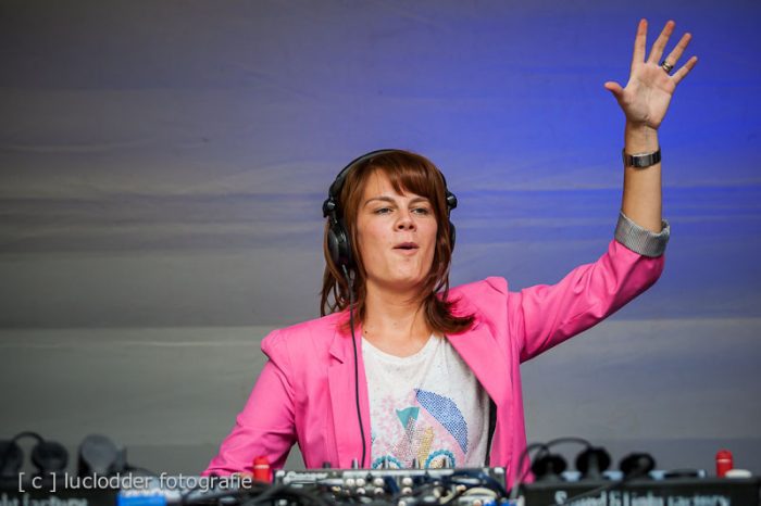 DJ Y-MOR tijdens ParkCity Live, Park Bekkerveld, 23 juni 2012