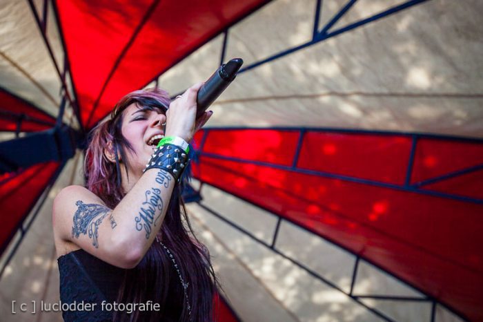 Fallen One live op Under the Trees Stage tijdens ParkCity Live, Park Bekkerveld, 23 juni 2012