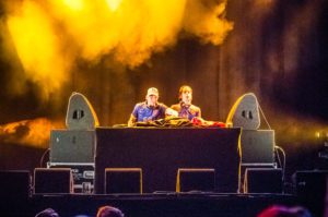 Sven Feijen en Jean de la Foret vullen de pauzes in de Voetbal wedstrijd Nederland Costa Rica!, tijdens ParkCity Live, Heerlen 5-7-2014