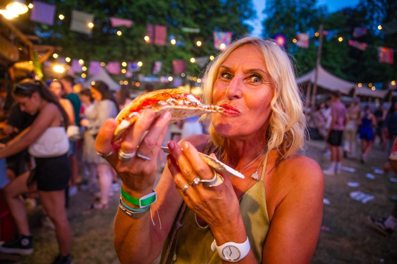 Lachende gezichten in de Dance Area